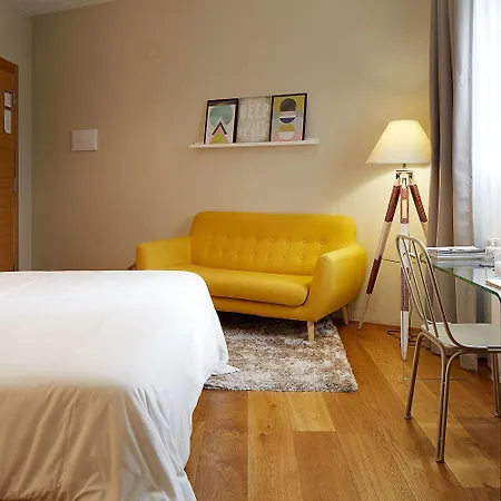 桑普如登尚酒店 2* 吉塔里亚